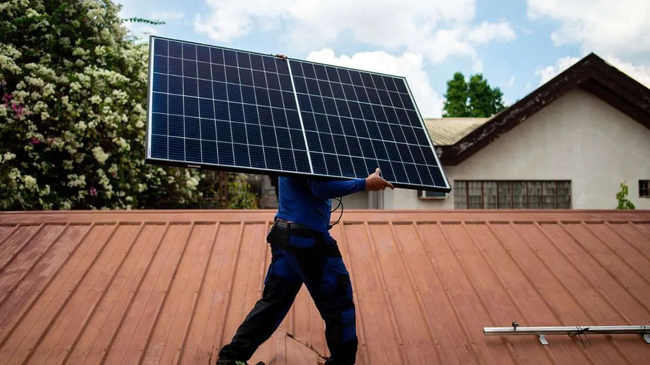 Panneaux solaires mono 460 W, module solaire à cadre noir