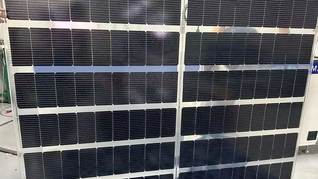 dual glass solar panel manufacturer