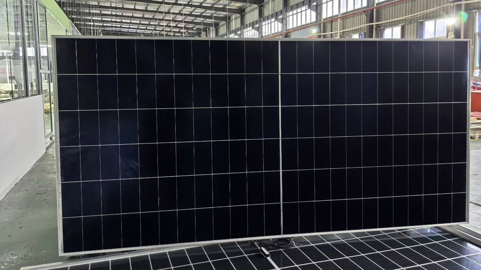 Manufacturer of back contact dual glass solar panels in China Couleenergy