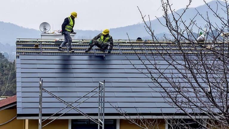 Solar-Dachziegel für Wohnhäuser