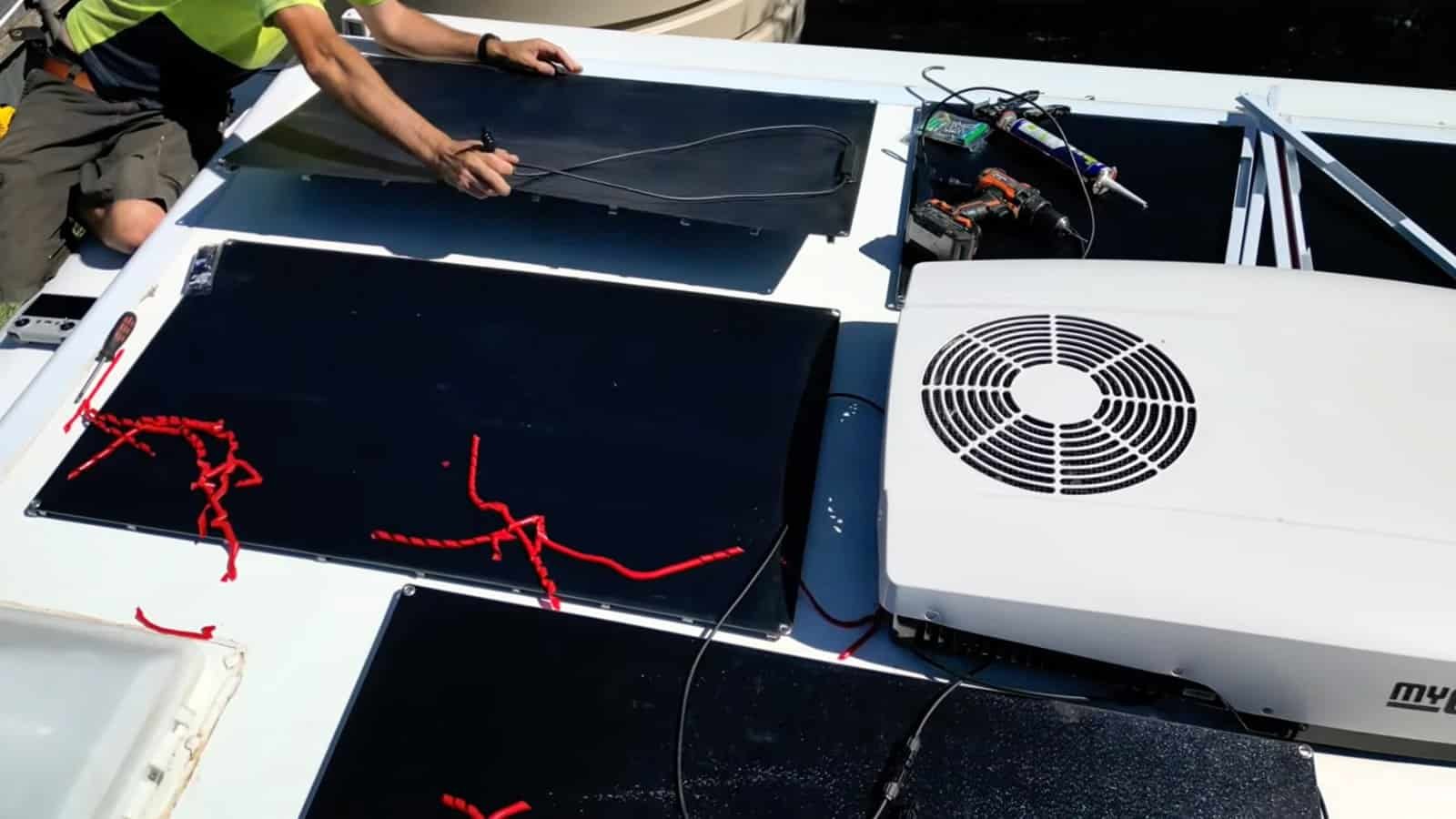 Welches flexible Solarpanel eignet sich am besten für Wohnmobile?